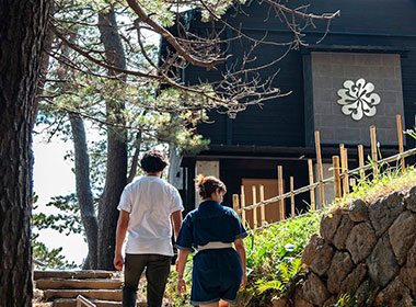 Coastal Drive & Check-in at Your Villa Retreat